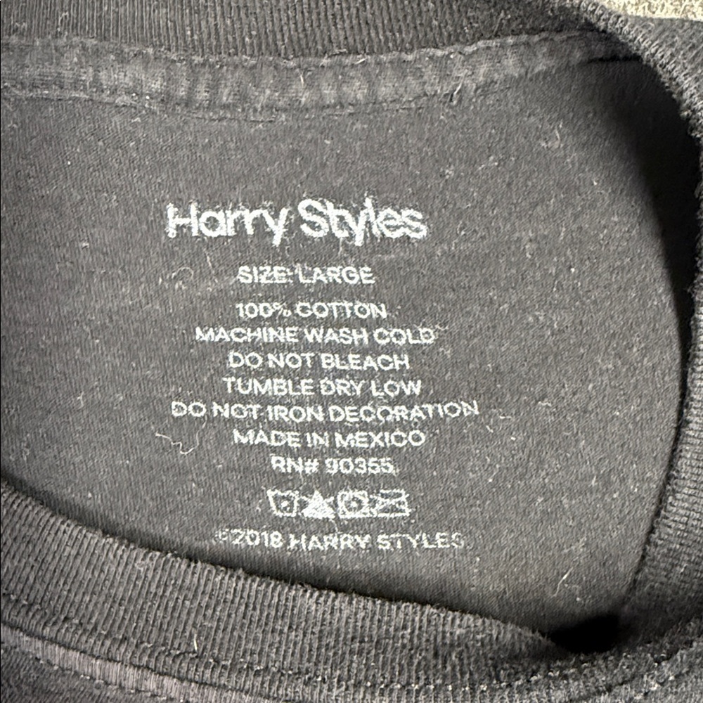 Harry Styles Tour 2018 Black Graphic Tee - Picture 6 of 6